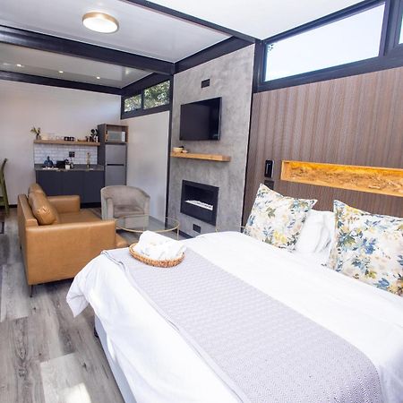 Coral Wood Self Catering Suites And B&B East London Exteriör bild
