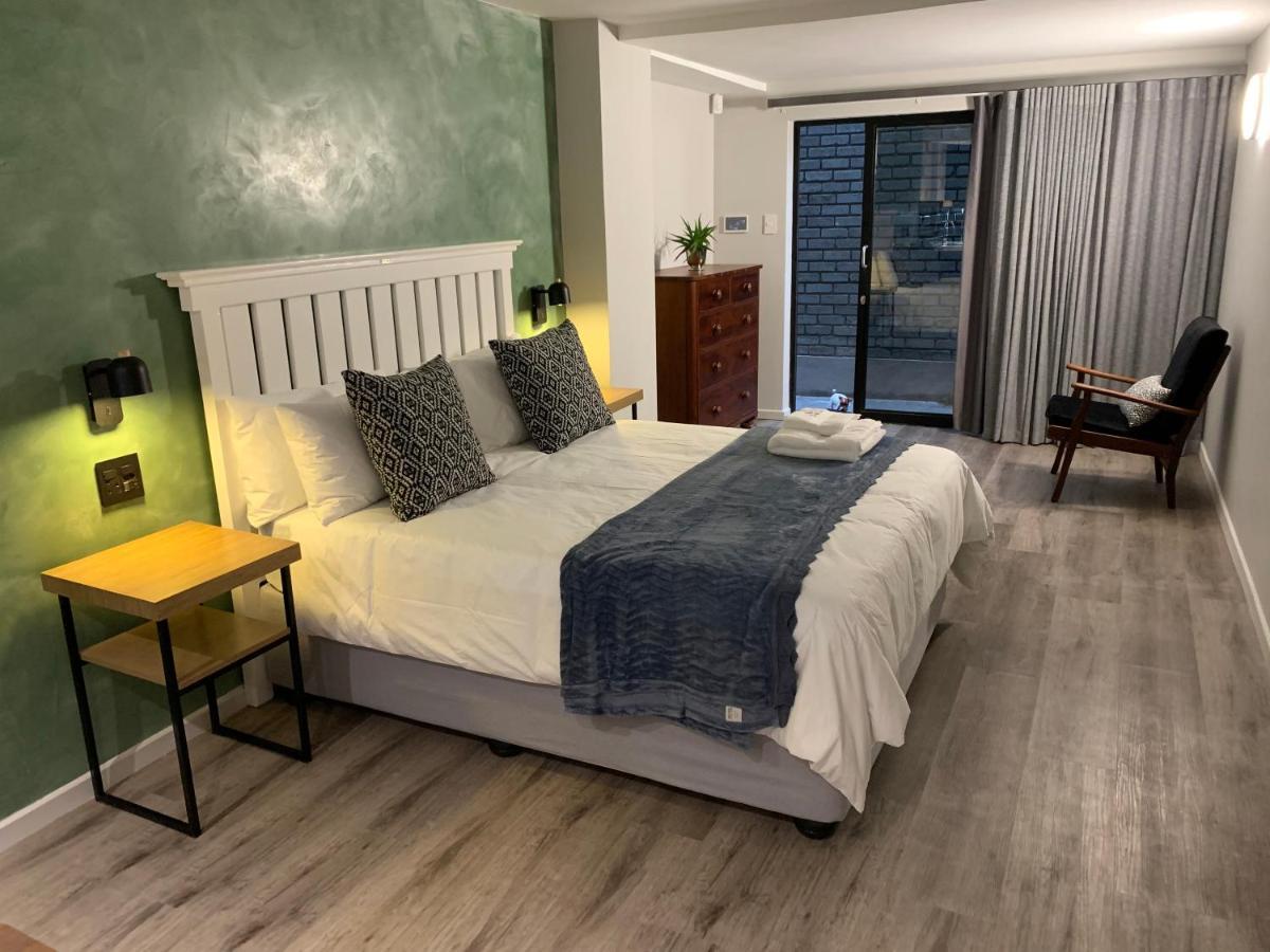Coral Wood Self Catering Suites And B&B East London Exteriör bild