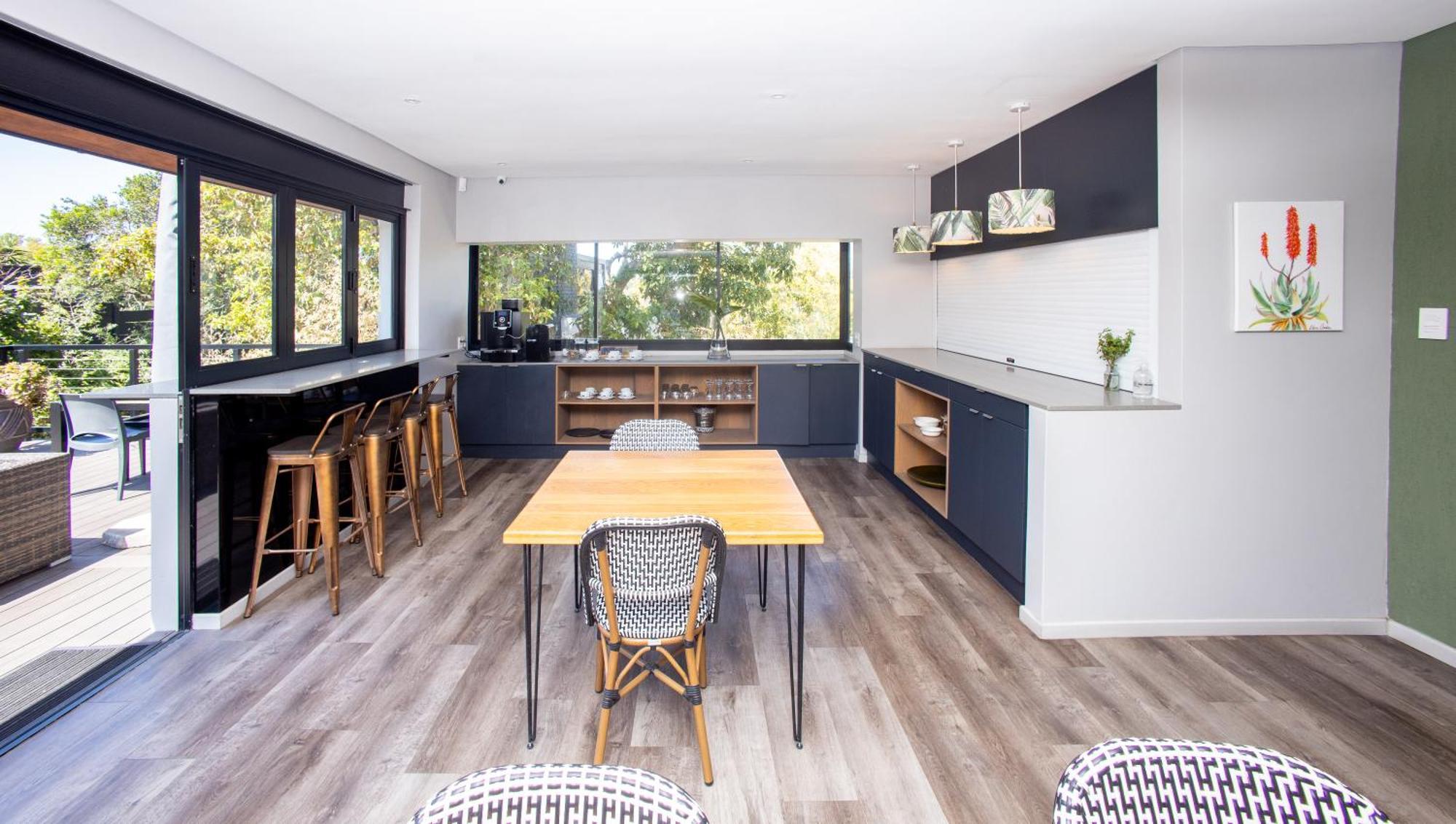 Coral Wood Self Catering Suites And B&B East London Exteriör bild